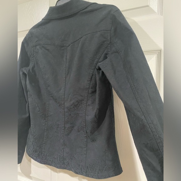Chico's Black Denim Jacket Small Size 0 Snap Button Printed - Picture 9 of 9